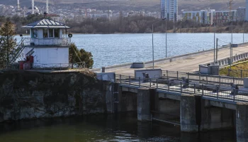 Симферопольское водохранилище увеличивает сброс воды в 4 раза